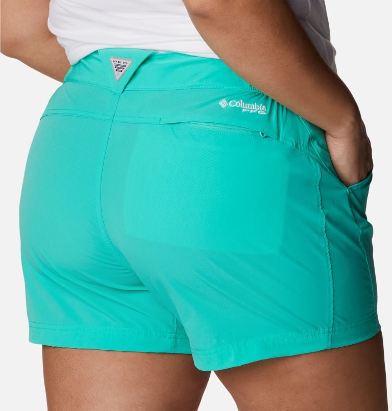 Women's Columbia PFG Coral Point III Shorts Turquoise | Plus Size CA-D641L